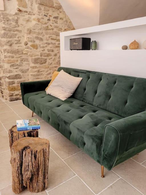 Studio Spacieux De Caractere Montaren-et-Saint-Médiers Dış mekan fotoğraf
