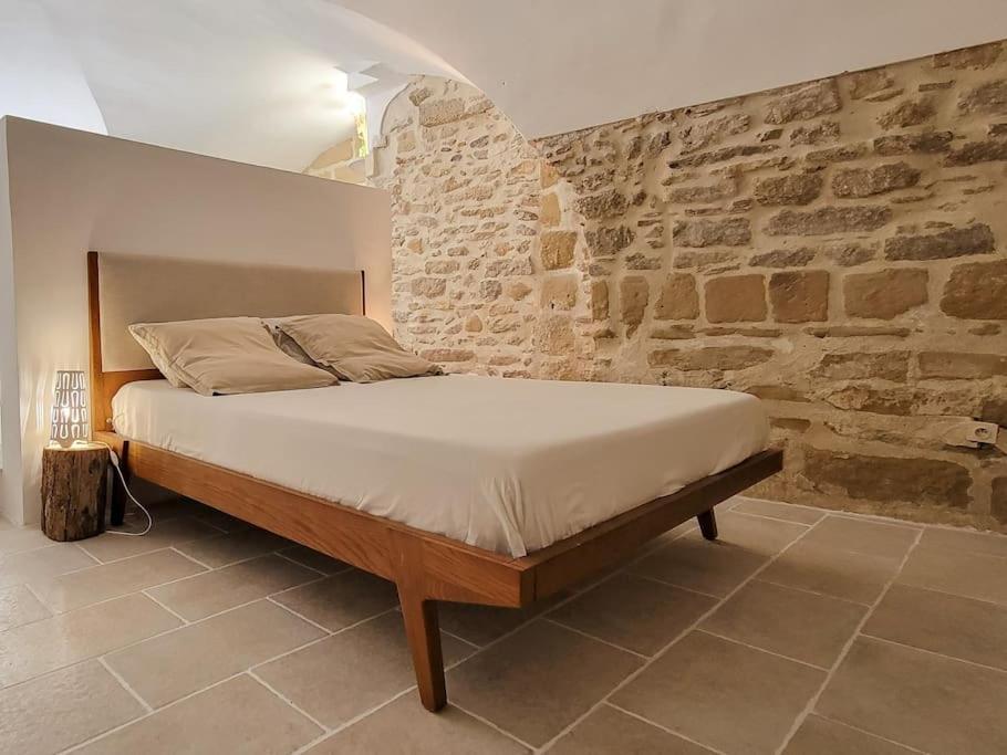Studio Spacieux De Caractere Montaren-et-Saint-Médiers Dış mekan fotoğraf